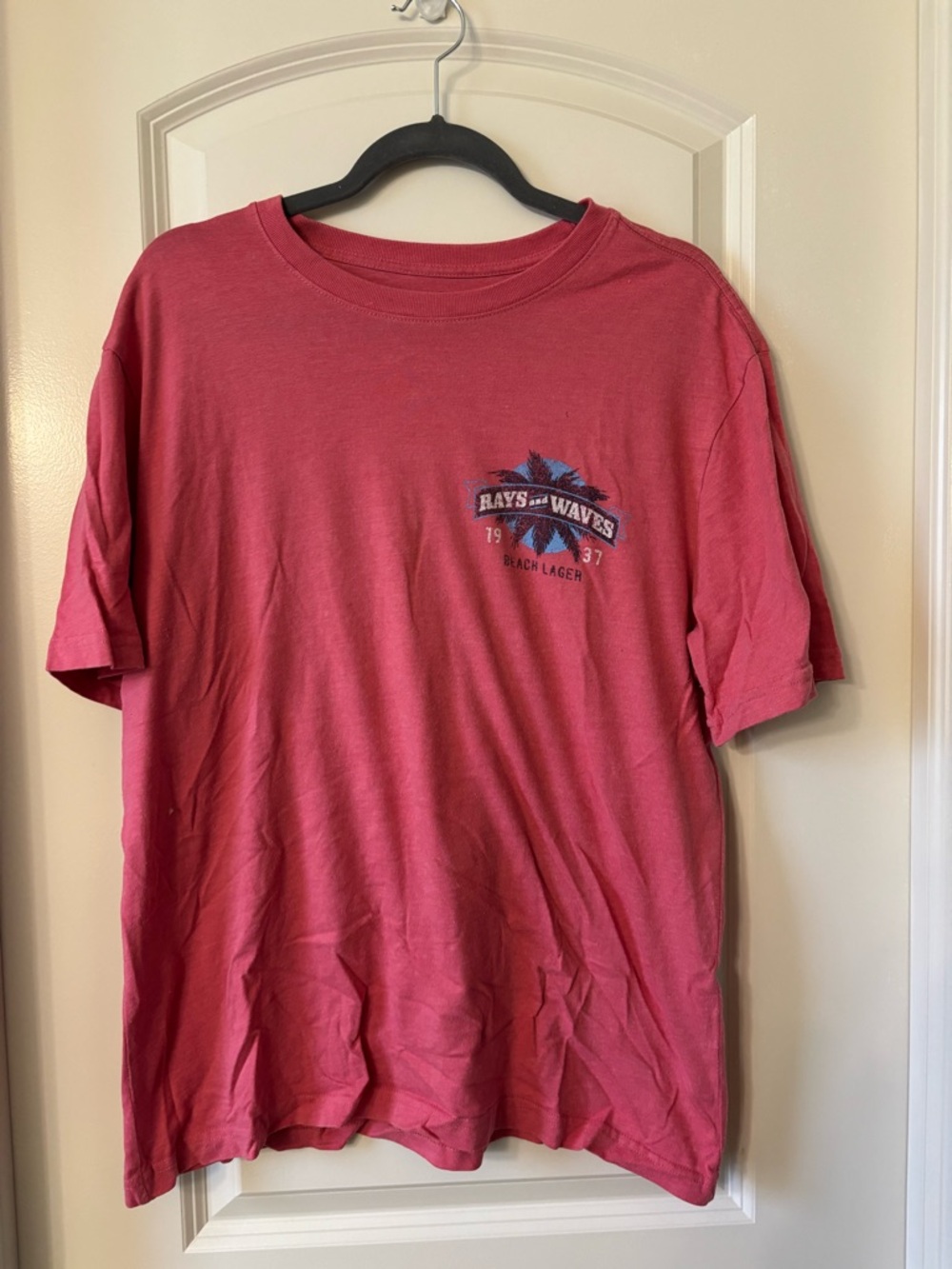 Izod Men's Short Sleeve Crewneck Tee in Red with Small Chest Graphic